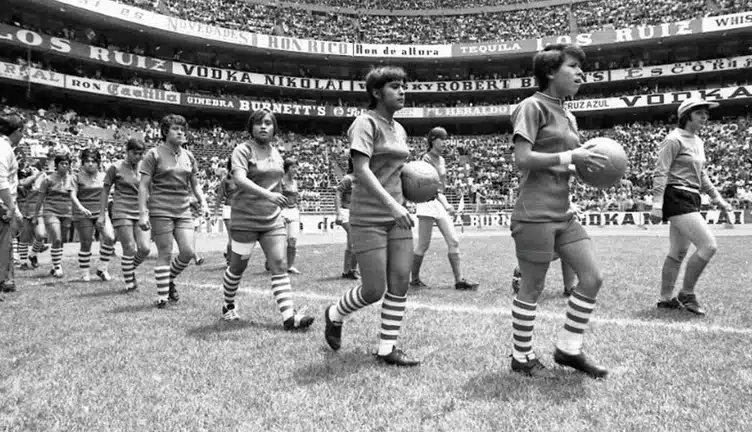 Tan cerca de las nubes2