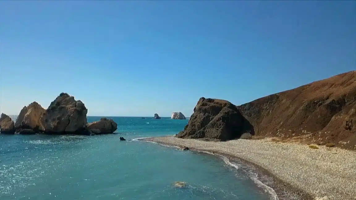 IAV-073-CHYPRE_DURRELL-PHOTO-3